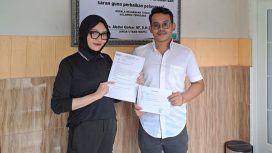 Ketgam: Ketua Umum Koalisi Indonesia Anti Korupsi Sulawesi Tenggara (KOSASI SULTRA), Muhammad Hazratul Ansar, saat berada di Kejati Sultra